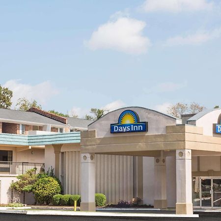 Days Inn By Wyndham Атенс Екстер'єр фото
